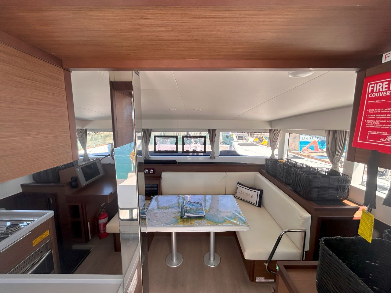 Photo #7 - Lagoon 40 - 4 cab. (LUMIERE) in Airlie Beach - 34349