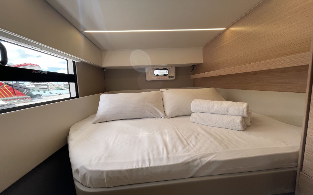 Photo #13 - Nautitech 40 Open - 4 cab. (ANTIPODES) in Airlie Beach - 34350
