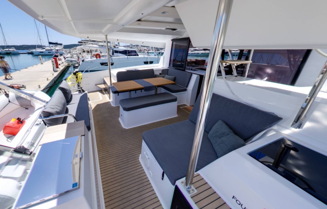 Photo #5 - Fountaine Pajot Astrea 42 - 4 + 2 cab. (Magic Summer) in Trogir - 34351