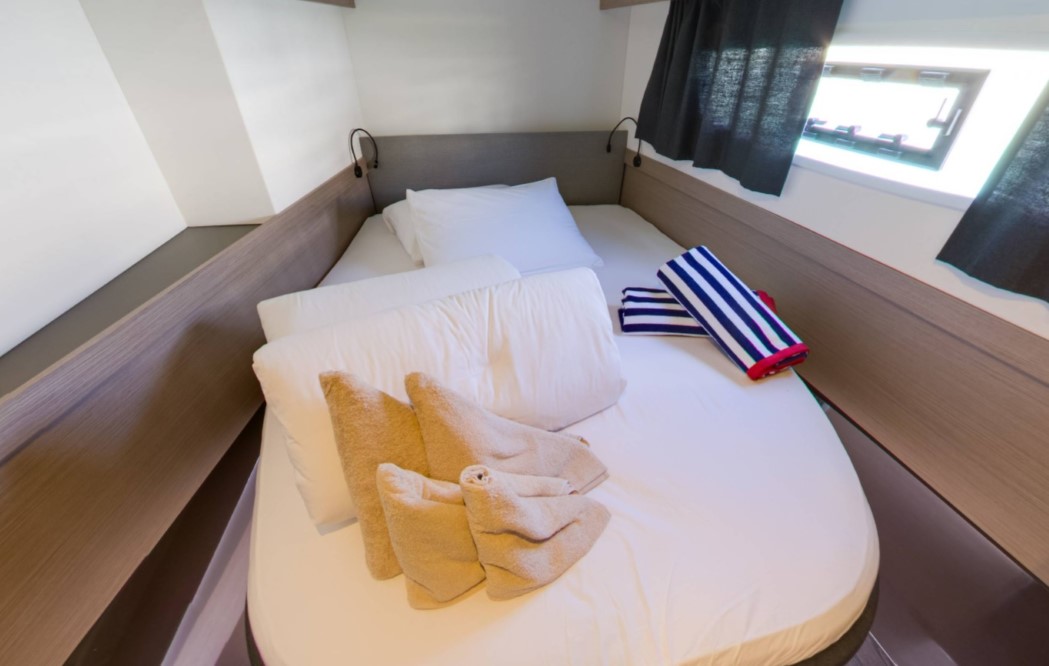 Photo #13 - Fountaine Pajot Astrea 42 - 4 + 2 cab. (Magic Summer) in Trogir - 34351