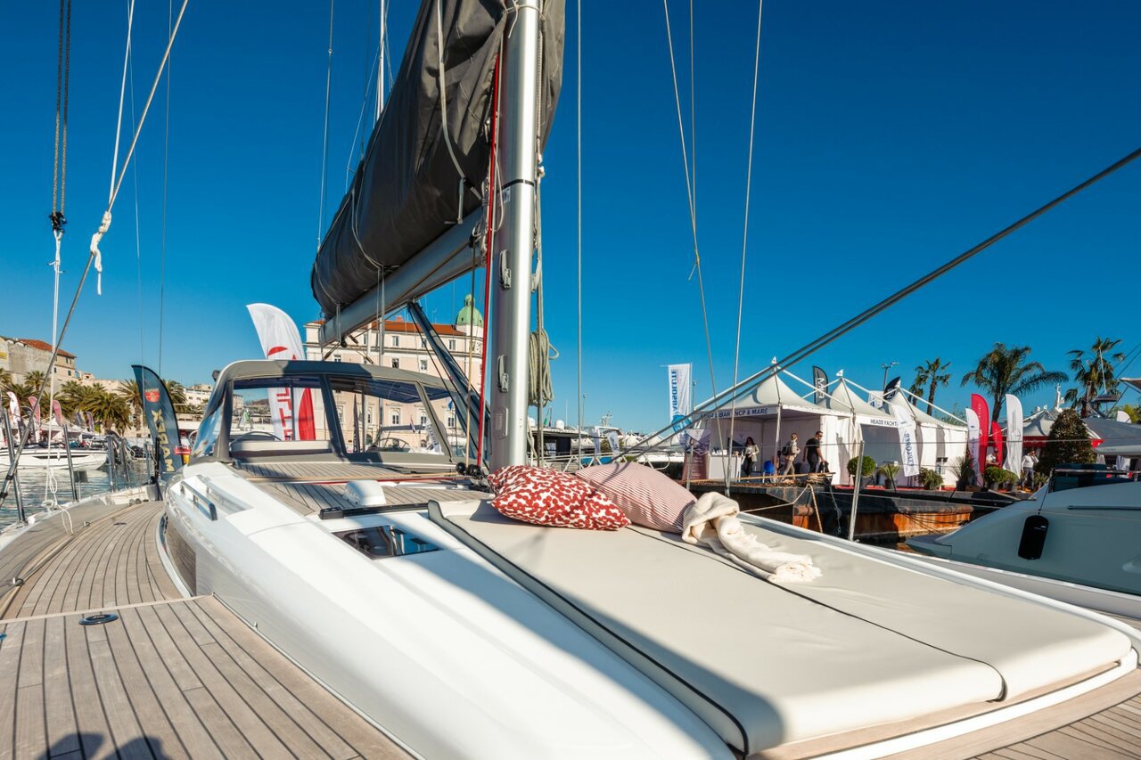 Photo #4 - Oceanis 54 - 3 + 1 cab. (Big Blue) in Trogir - 34353