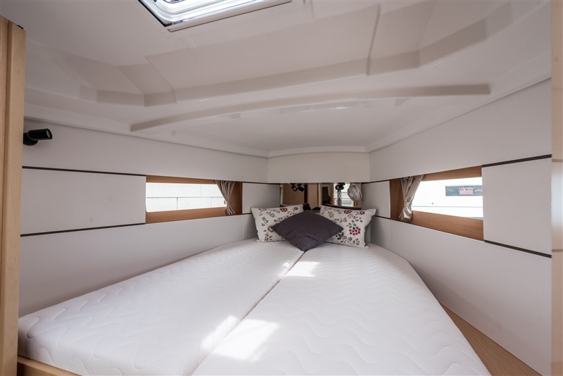 Photo #6 - Oceanis 38.1 (Teodora) in Dubrovnik - 34357