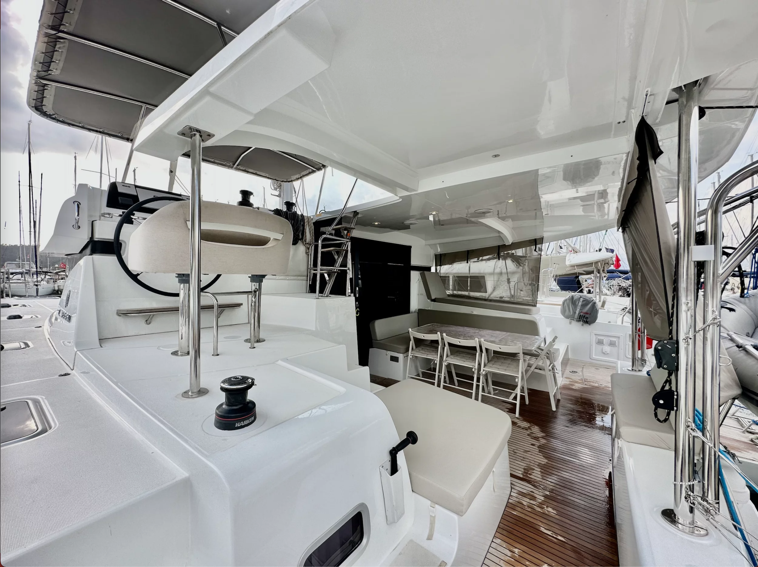 Lagoon 42 - 4 + 2 cab. (Sail Arcturus)  - 2