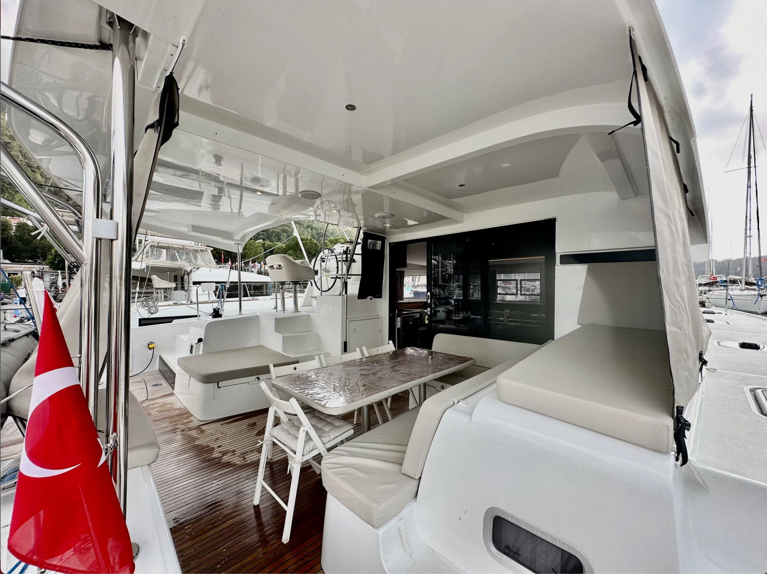 Lagoon 42 - 4 + 2 cab. (Sail Arcturus)  - 3