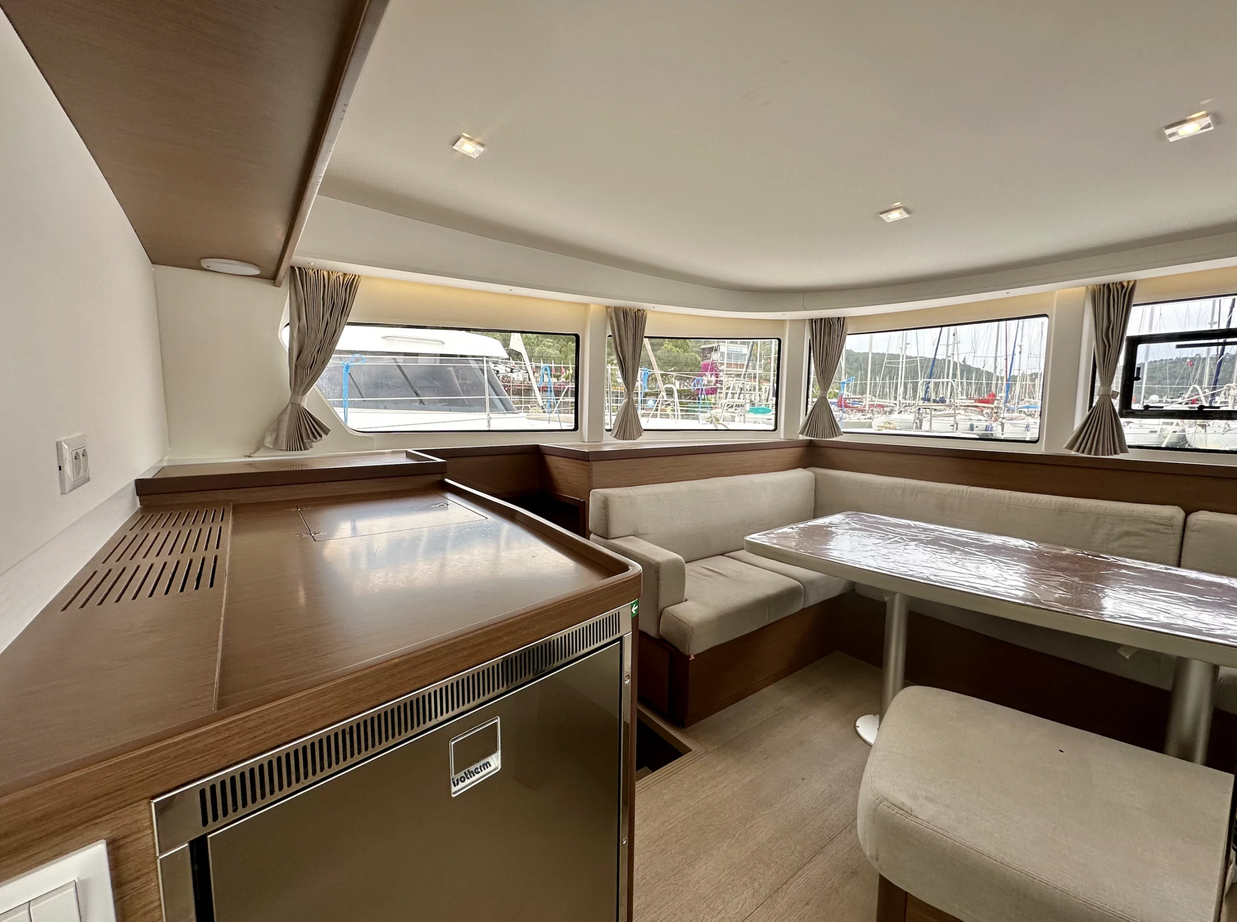 Lagoon 42 - 4 + 2 cab. (Sail Arcturus)  - 15