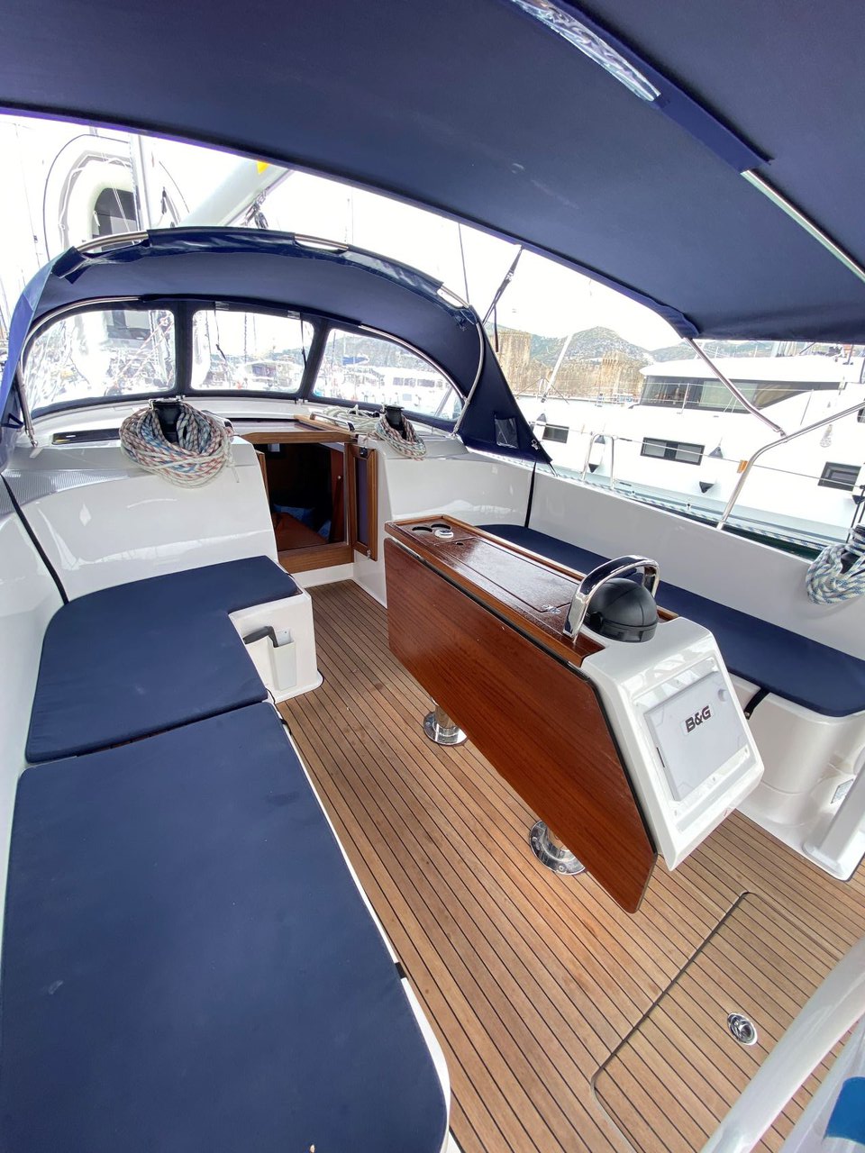 Photo #6 - Bavaria Cruiser 46 - 4 cab. (Tess Point) en Trogir - 34373