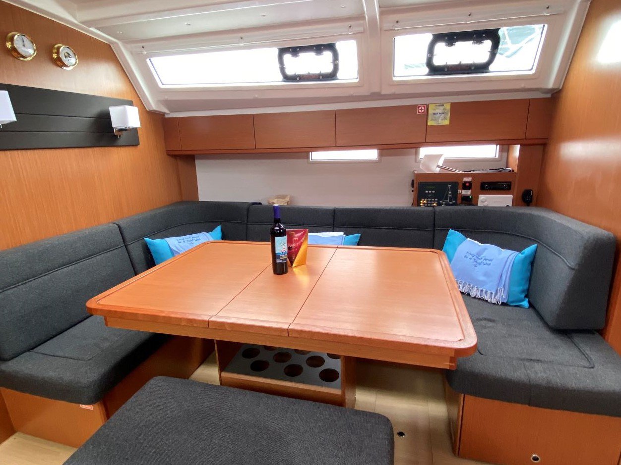 Photo #8 - Bavaria Cruiser 46 - 4 cab. (Tess Point) en Trogir - 34373