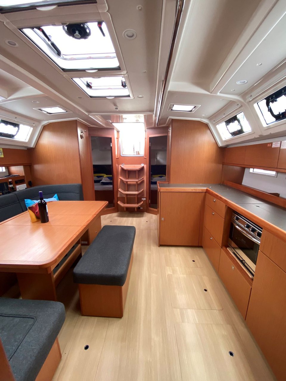Photo #10 - Bavaria Cruiser 46 - 4 cab. (Tess Point) en Trogir - 34373