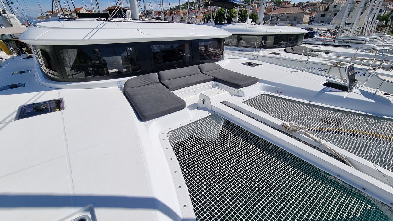 Photo #5 - Lagoon 46 - 4 + 2 cab. (Magic Point) in Trogir - 34376