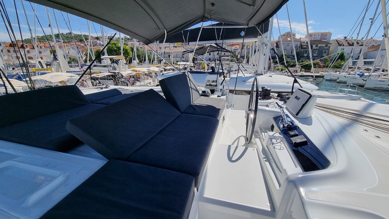 Photo #7 - Lagoon 46 - 4 + 2 cab. (Magic Point) in Trogir - 34376