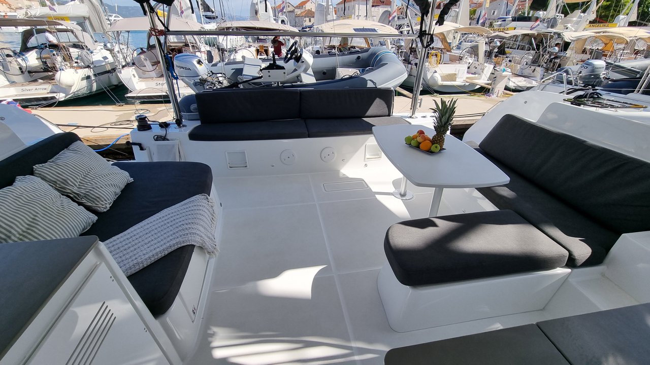 Photo #9 - Lagoon 46 - 4 + 2 cab. (Magic Point) in Trogir - 34376