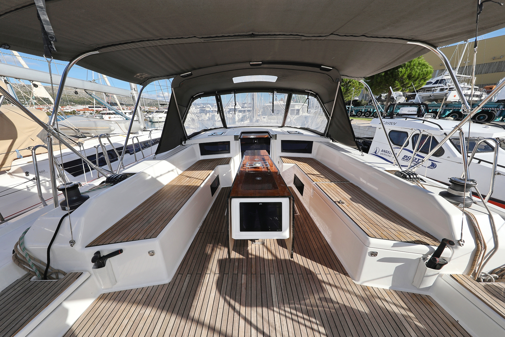 Photo #7 - Dufour 530 - 6 cab. (Skadi) in Trogir - 34385