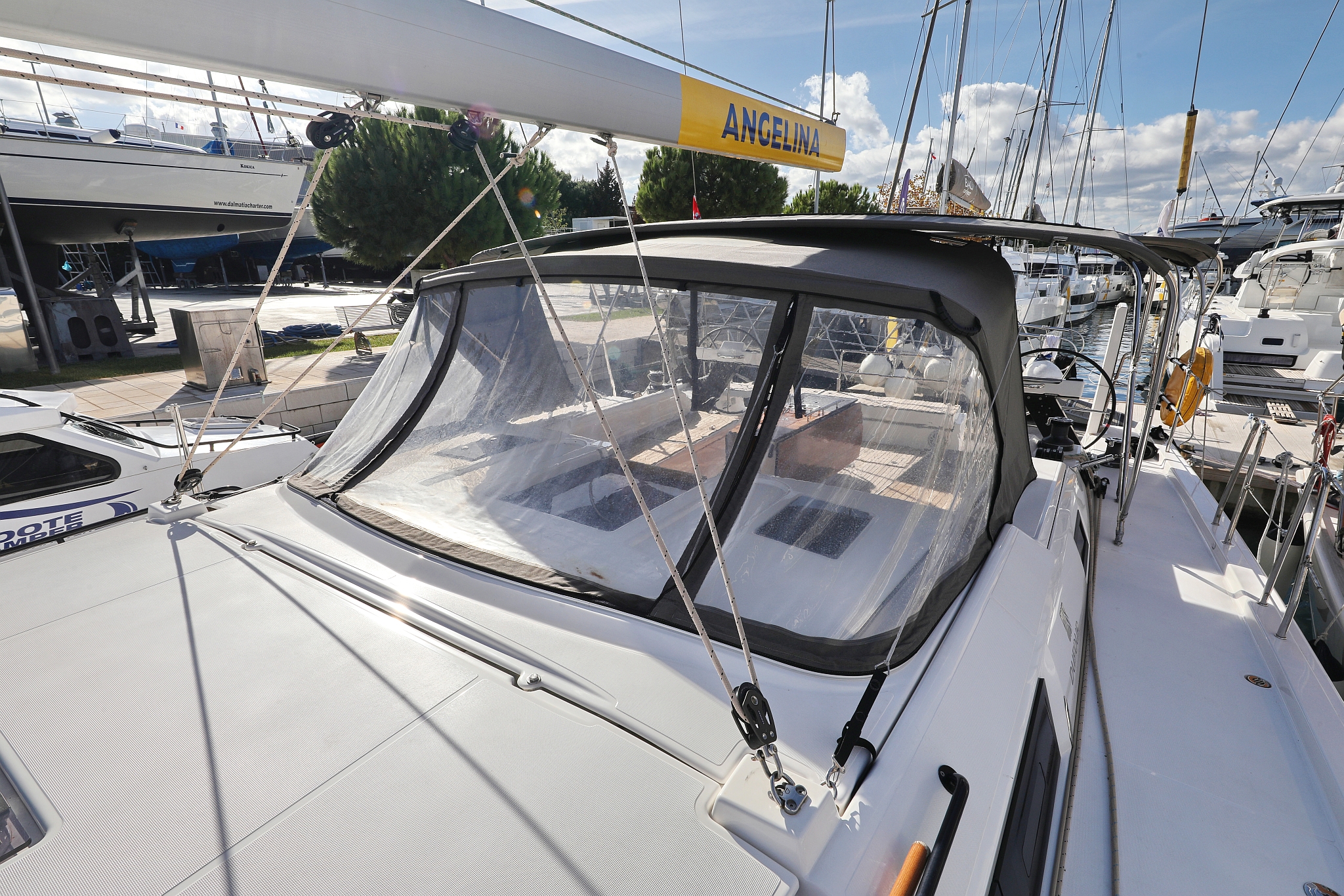 Photo #12 - Dufour 530 - 6 cab. (Skadi) in Trogir - 34385