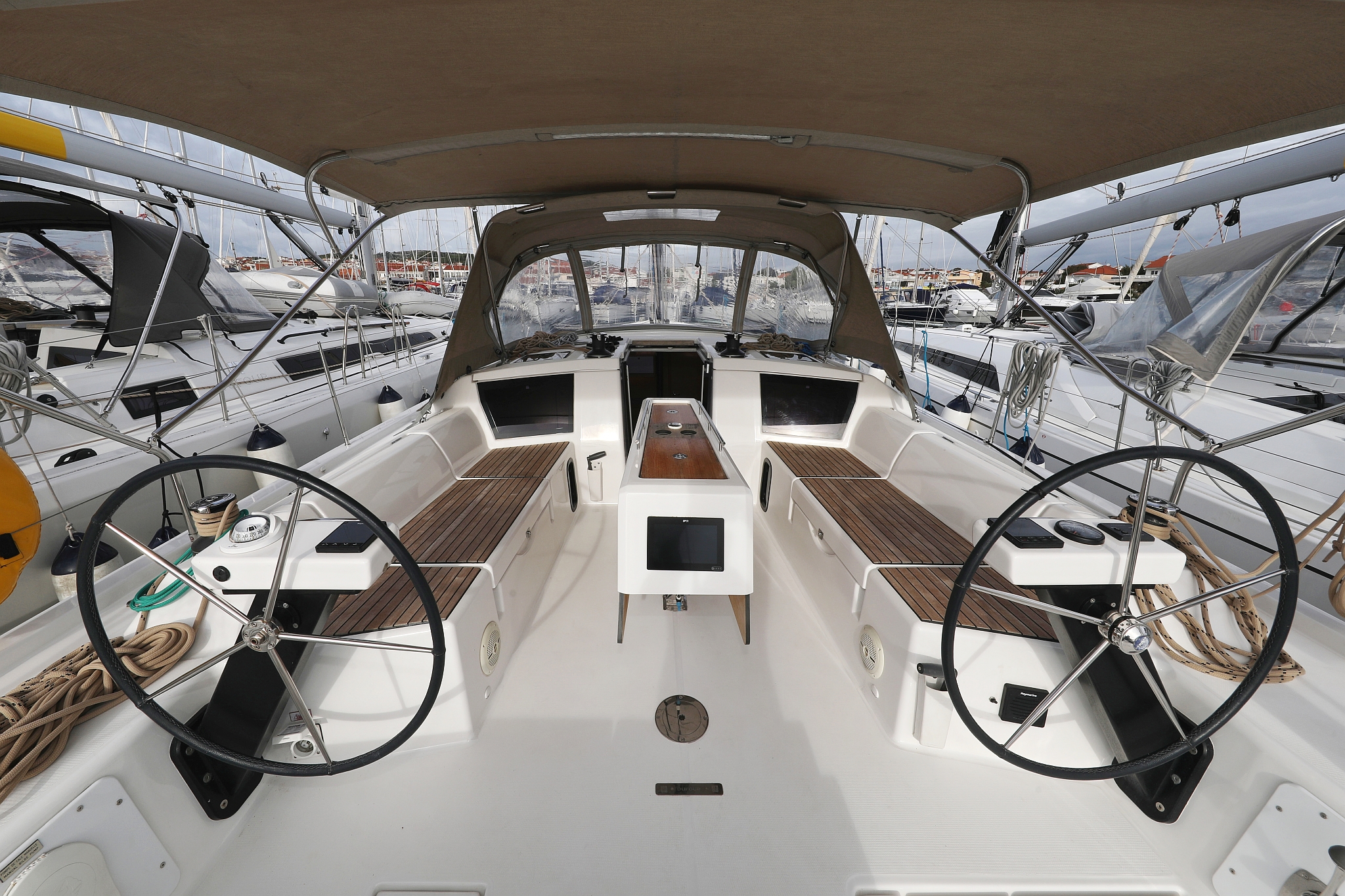 Photo #6 - Dufour 430 - 3 cab. (Seeadler) in Vodice - 34386