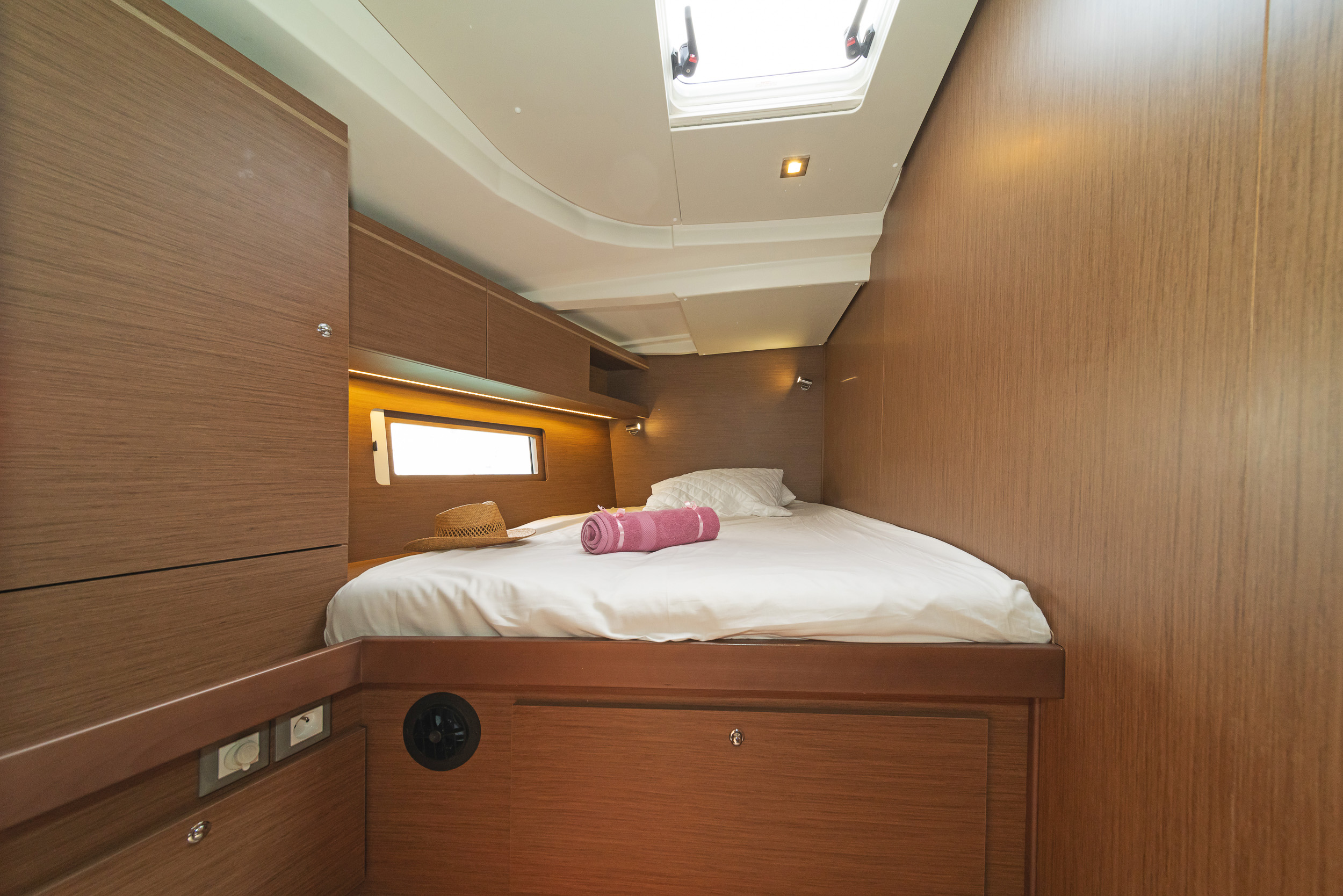 Photo #9 - Oceanis 51.1 - 5 + 1 cab. (Freyja) in Kos - 34393