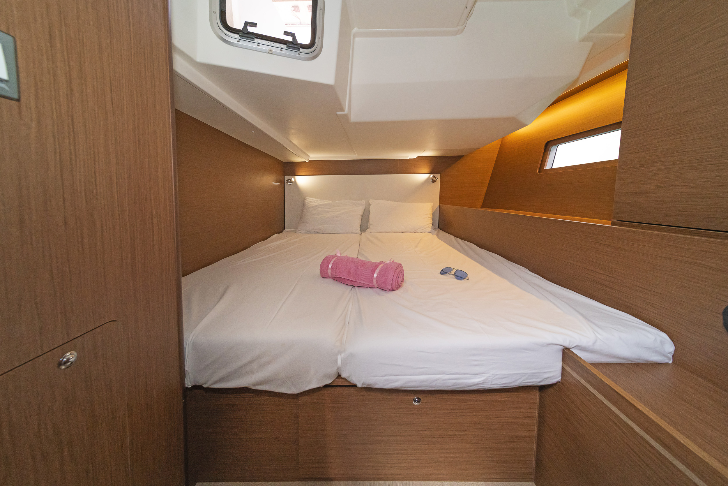 Photo #10 - Oceanis 51.1 - 5 + 1 cab. (Freyja) in Kos - 34393