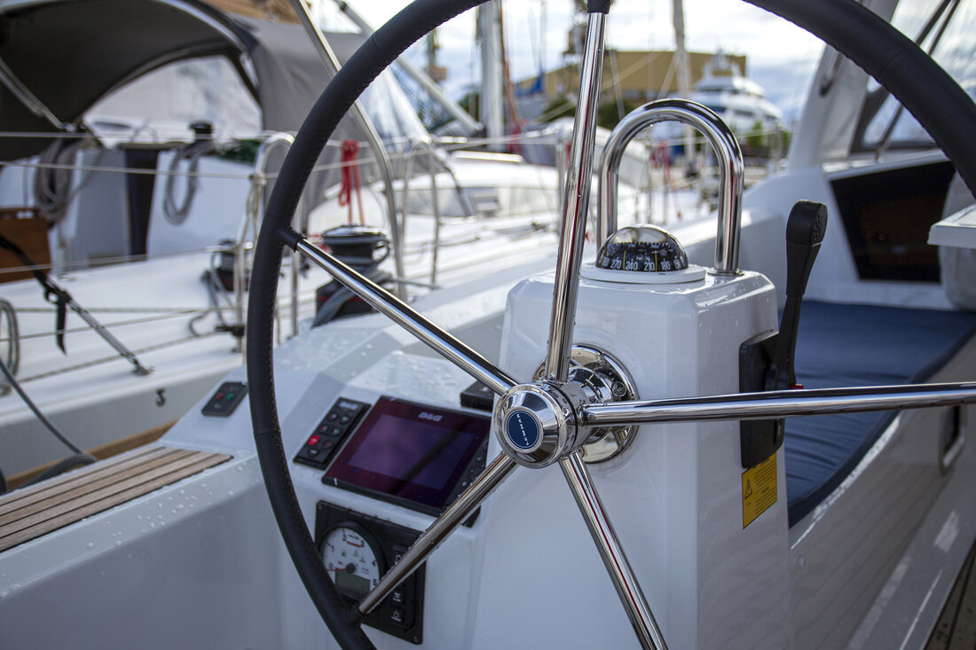 Photo #9 - Oceanis 38.1 (Bellagio) en Zadar - 34410