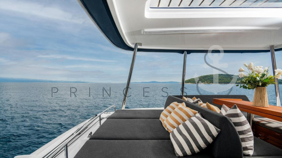 Photo #8 - Lagoon 55 - 4 cab. (Princess S) in Split - 34479