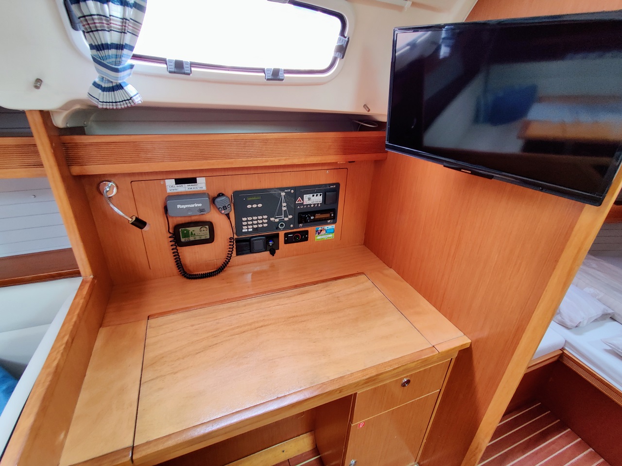 Photo #10 - Bavaria 47 Cruiser (Gin & Tonic) en Sukosan - 34495