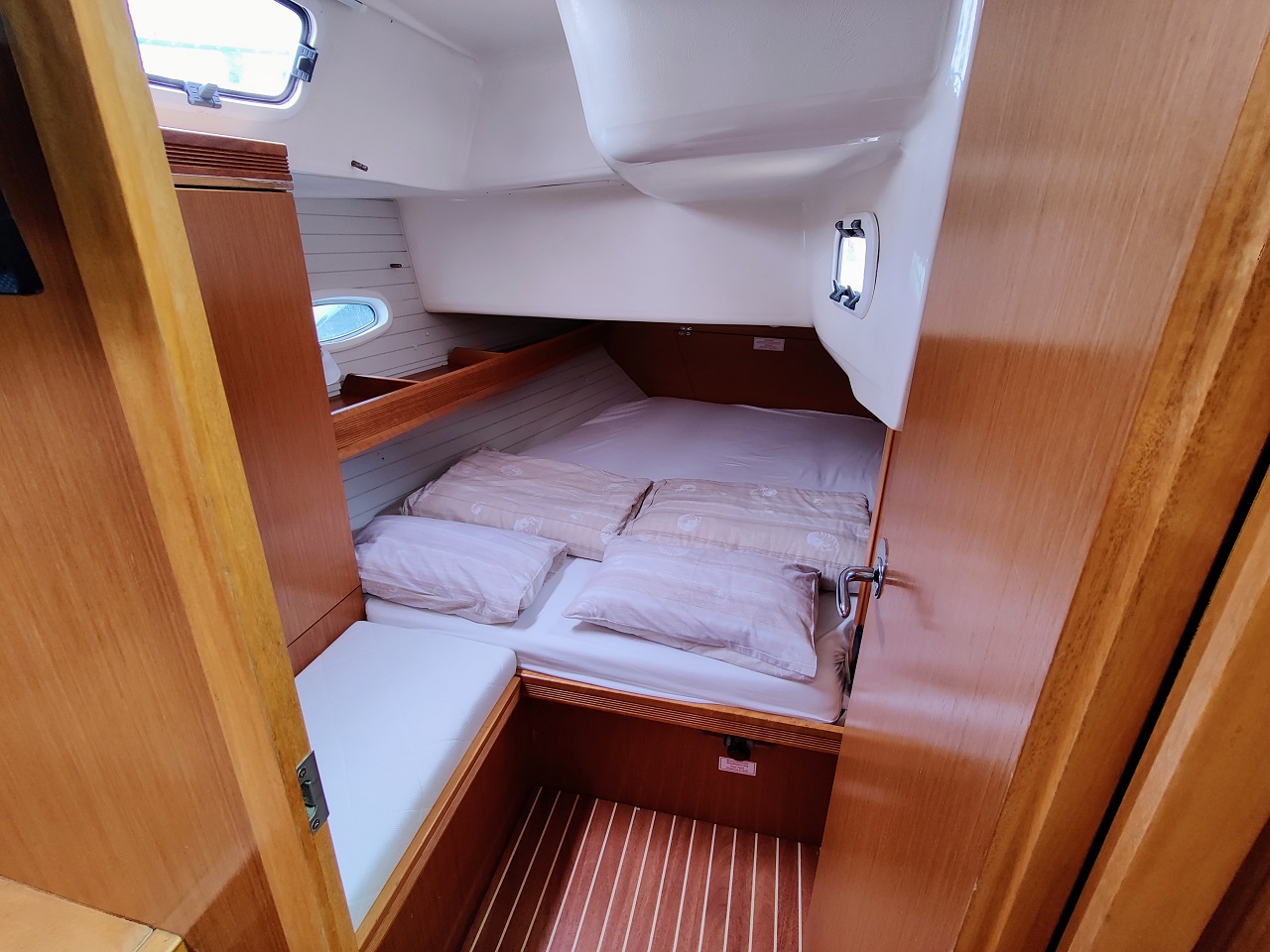 Photo #12 - Bavaria 47 Cruiser (Gin & Tonic) en Sukosan - 34495