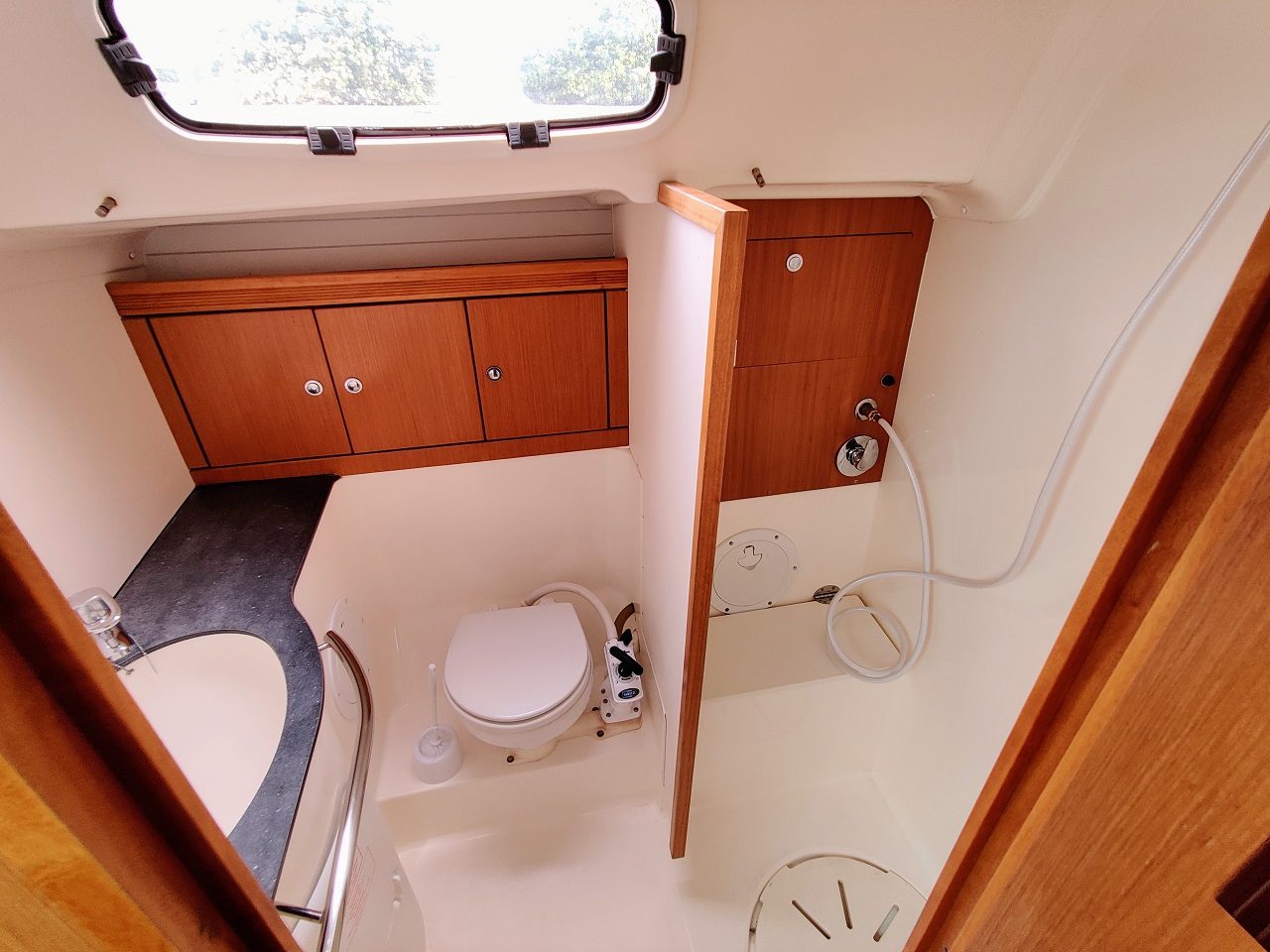 Photo #15 - Bavaria 47 Cruiser (Gin & Tonic) en Sukosan - 34495