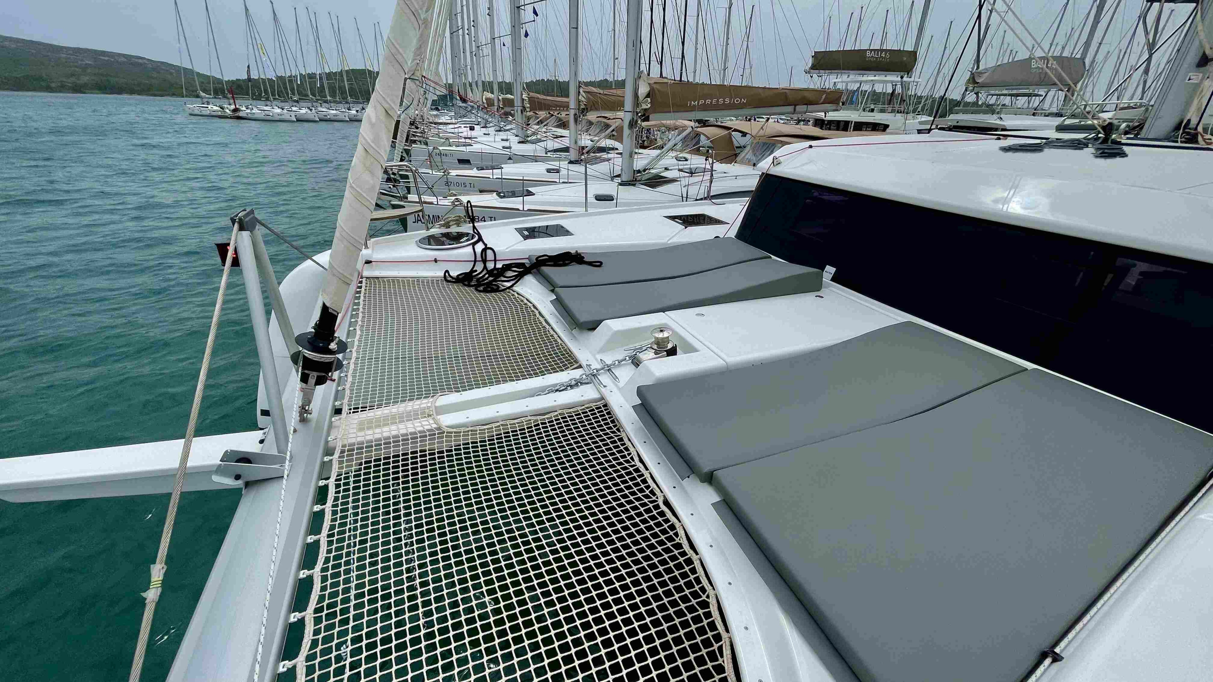 Photo #4 - Dufour 48 Catamaran - 5 + 1 cab. (Nirvana) in Pirovac - 34523