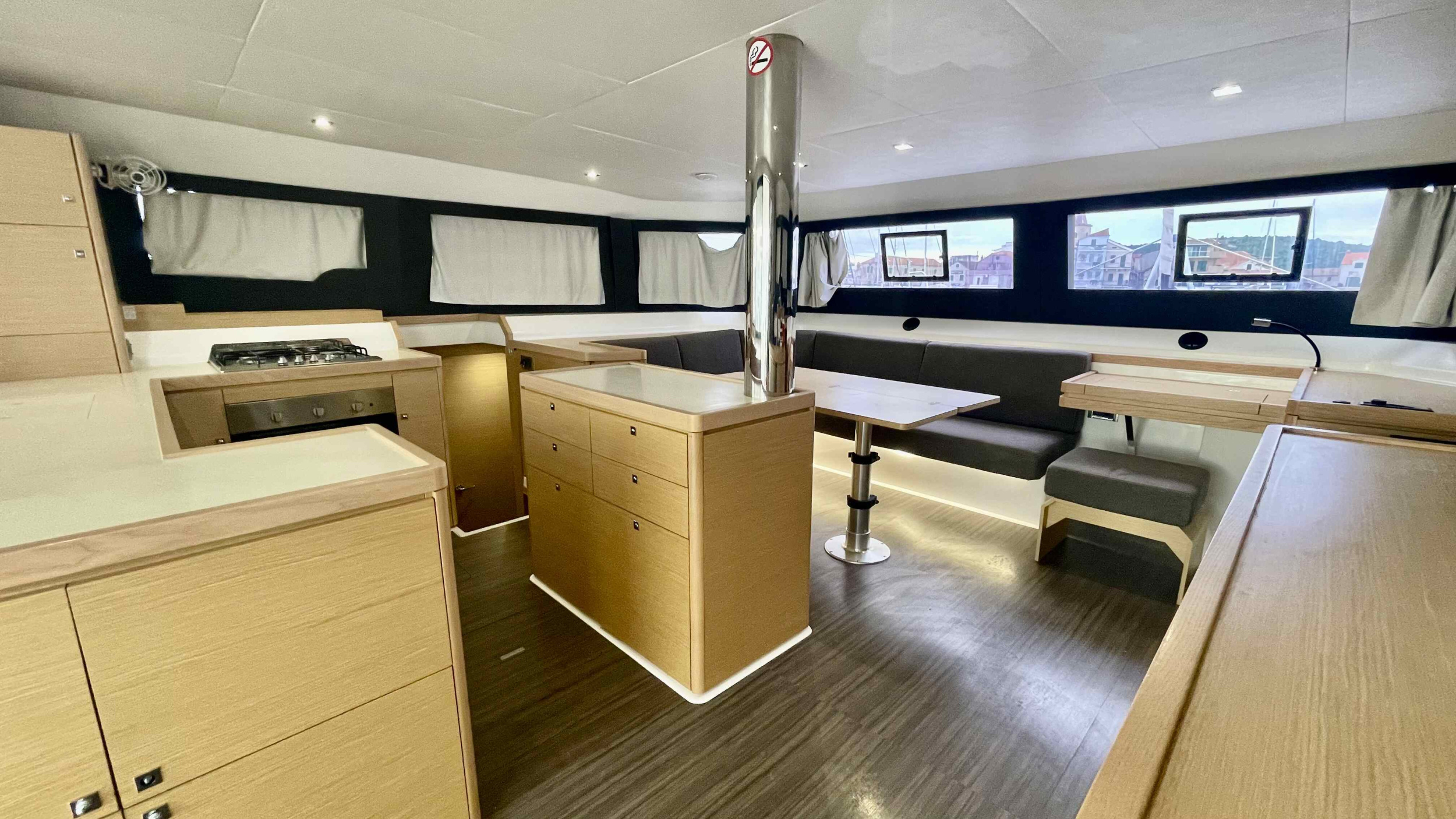 Photo #6 - Dufour 48 Catamaran - 5 + 1 cab. (Nirvana) in Pirovac - 34523
