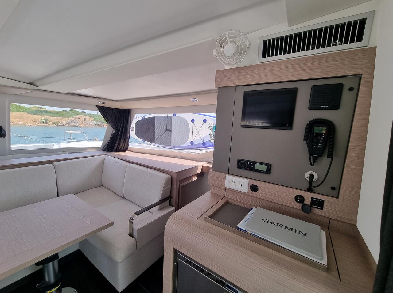 Photo #4 - Fountaine Pajot Isla 40 - 4 cab. (Joy) en Lavrion - 34542