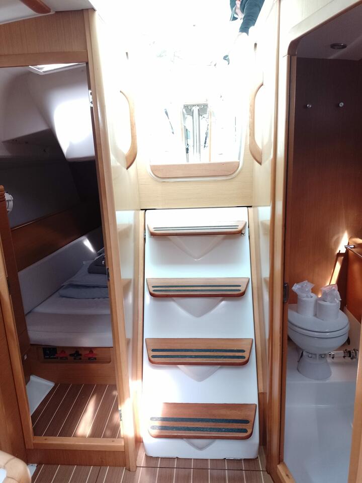 Photo #6 - Sun Odyssey 33i (Min elli) in Skradin - 34549