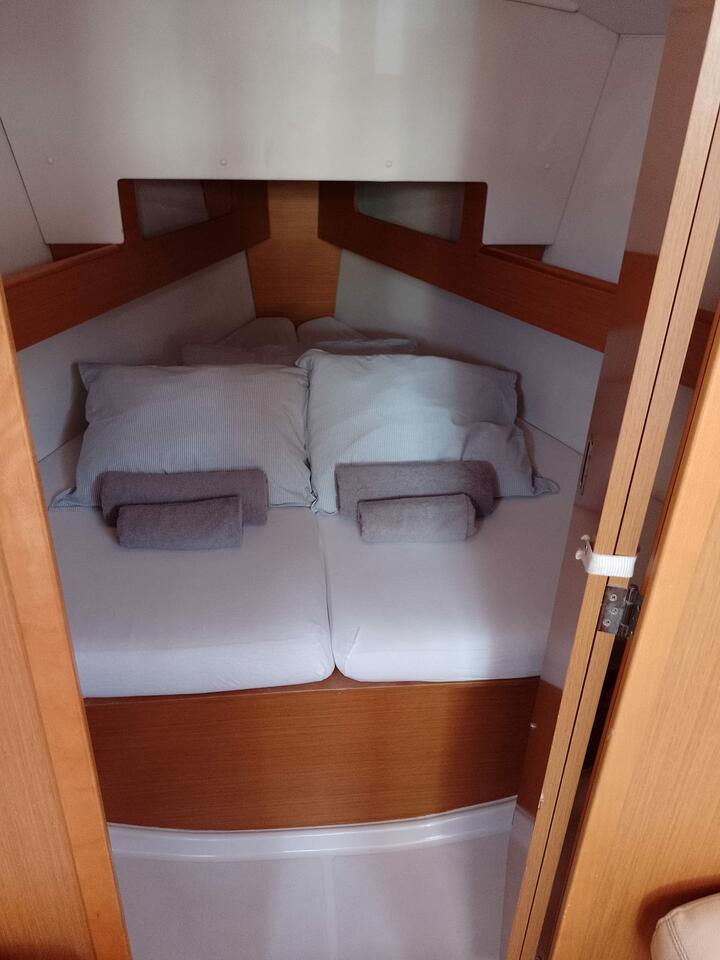 Photo #9 - Sun Odyssey 33i (Min elli) in Skradin - 34549