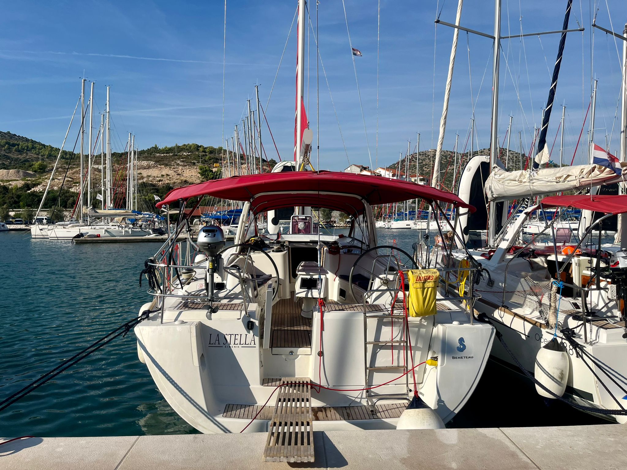 Photo #3 - Oceanis 50 Family - 5 + 1 cab. (La Stella) in Trogir - 34561
