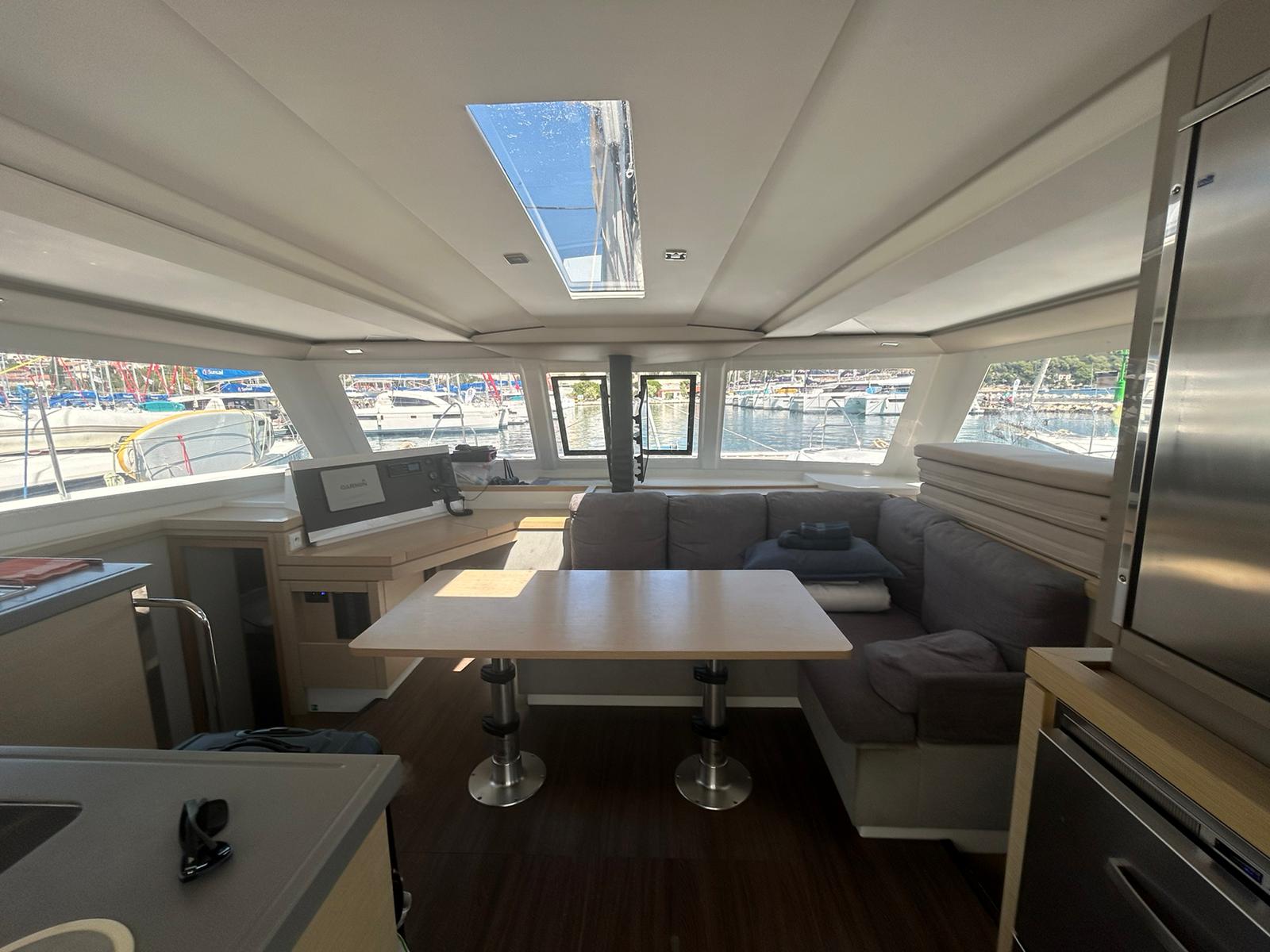 Photo #3 - Fountaine Pajot Lucia 40 - 4 cab. (Valeriia) in Trogir - 34563