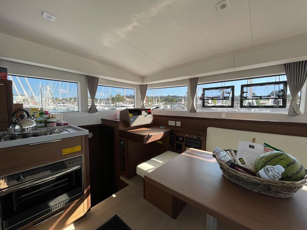 Photo #11 - Lagoon 40 - 4 + 2 cab (Fratelli) en Corfou - 34573
