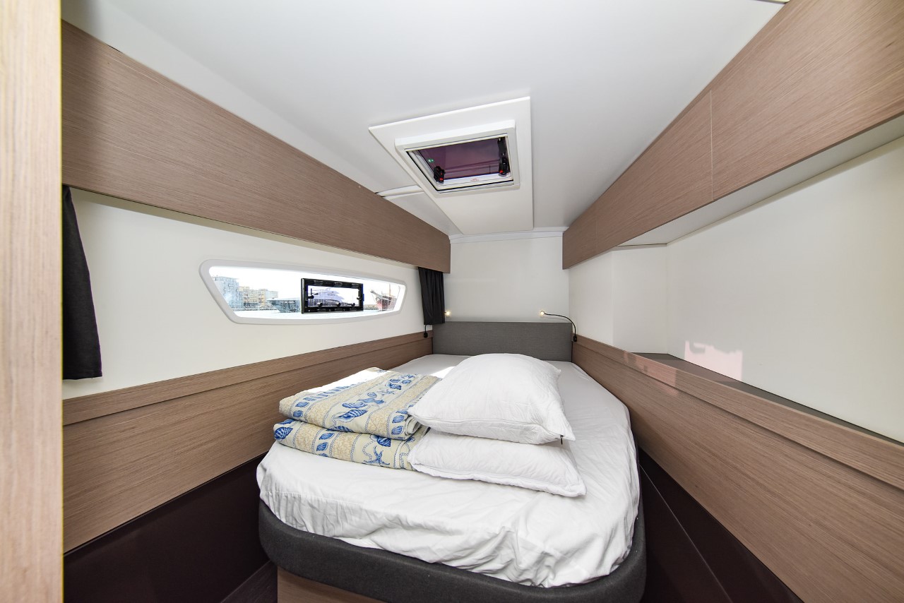 Photo #23 - Fountaine Pajot Astrea 42 - 4 + 2 cab. (Le Bart) in Zara - 34585