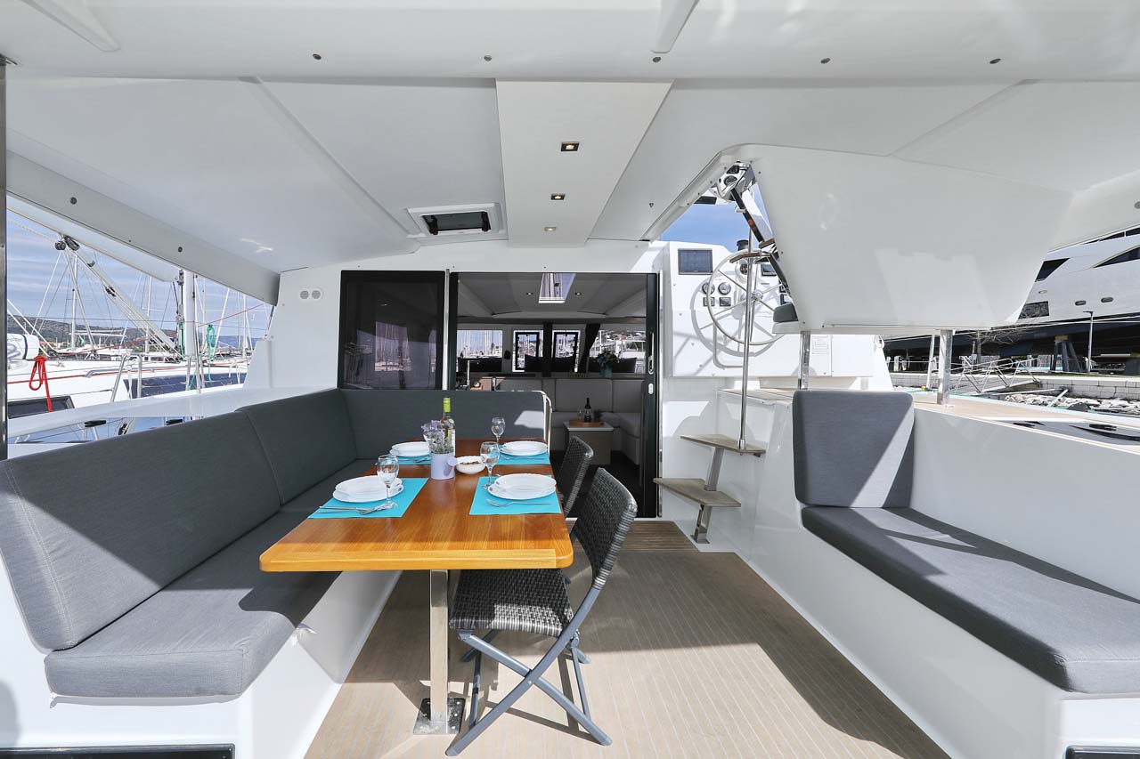 Photo #8 - Fountaine Pajot Isla 40 - 4 cab. (Chilli) in Trogir - 34615