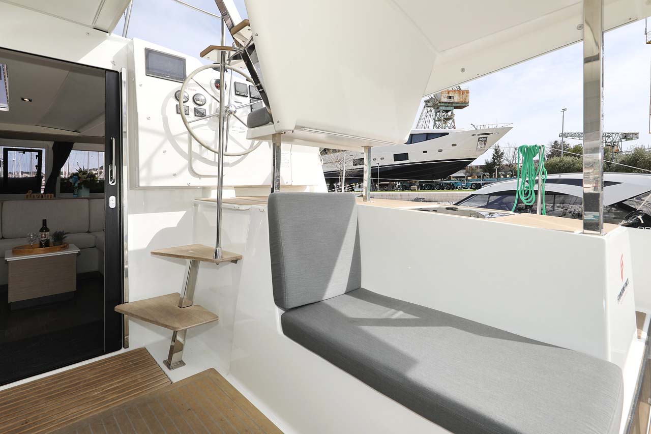 Photo #9 - Fountaine Pajot Isla 40 - 4 cab. (Chilli) in Trogir - 34615