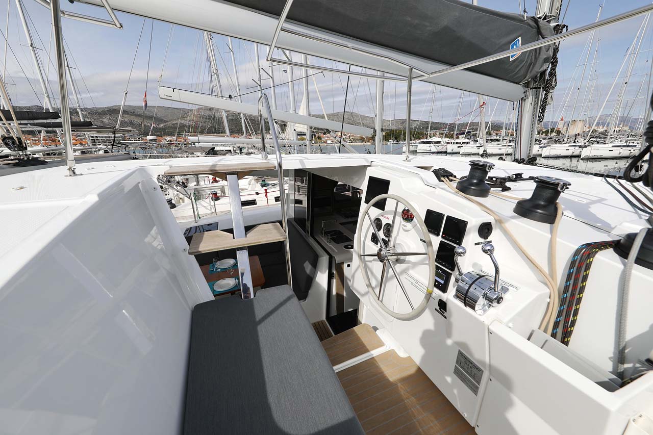 Photo #10 - Fountaine Pajot Isla 40 - 4 cab. (Chilli) in Trogir - 34615
