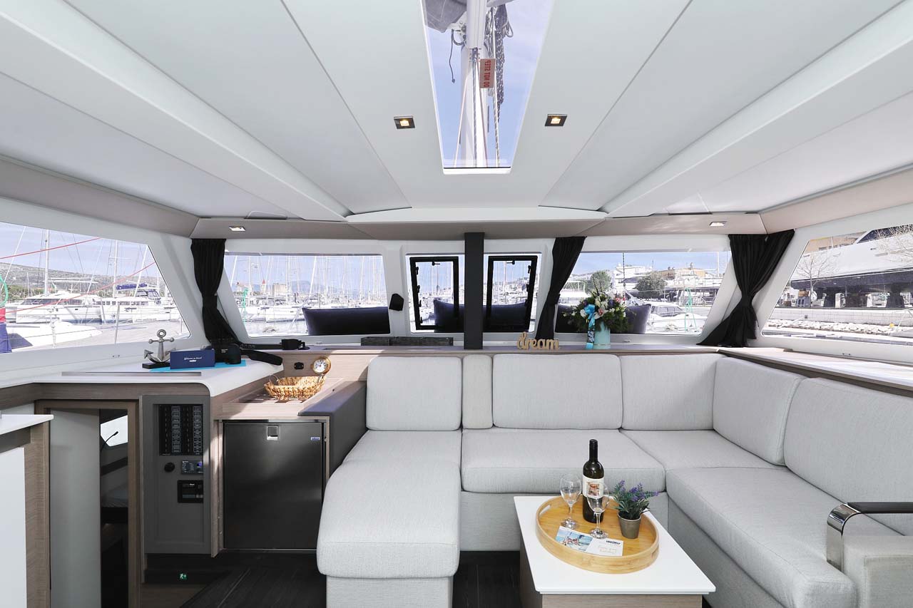 Photo #11 - Fountaine Pajot Isla 40 - 4 cab. (Chilli) in Trogir - 34615