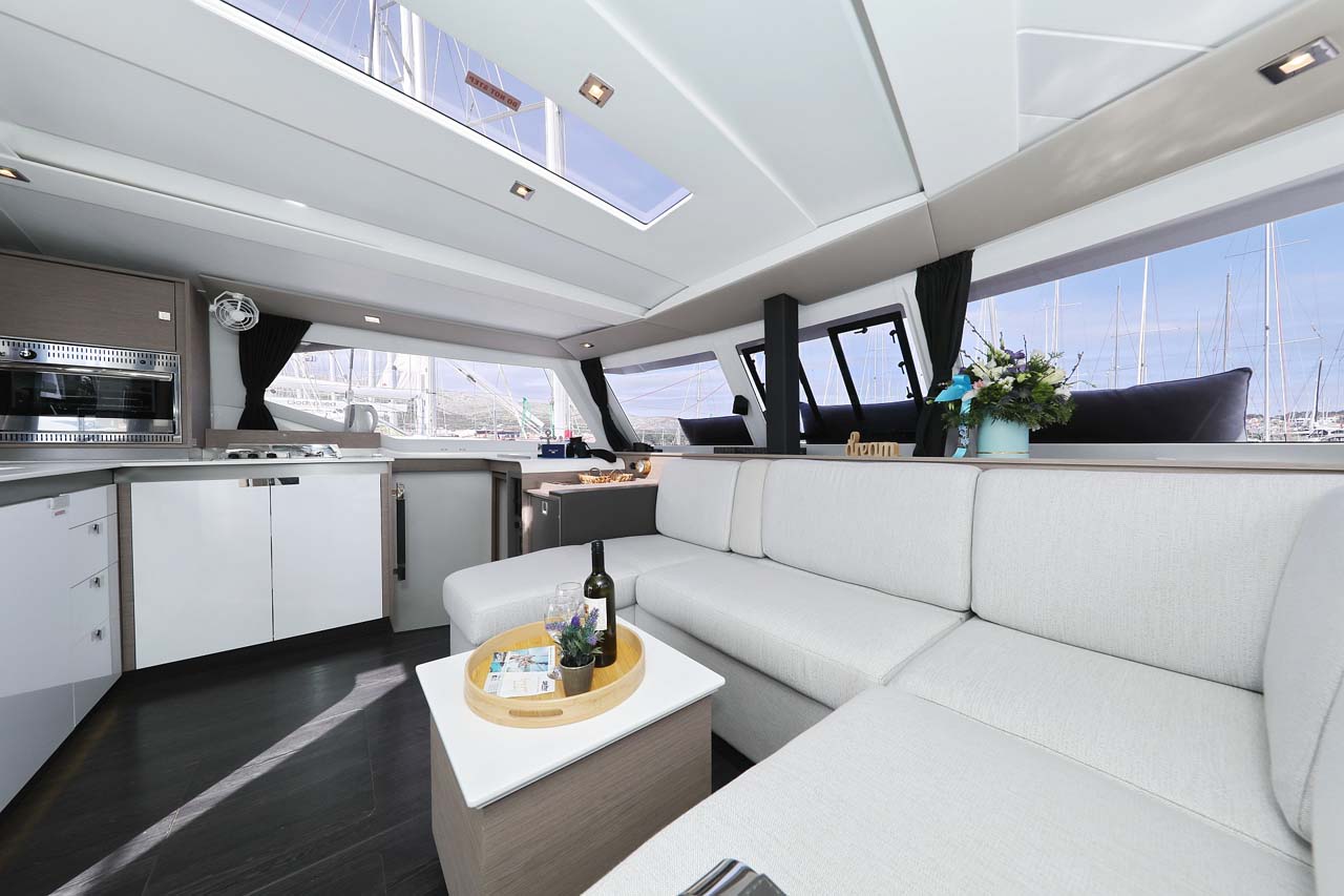 Photo #12 - Fountaine Pajot Isla 40 - 4 cab. (Chilli) in Trogir - 34615