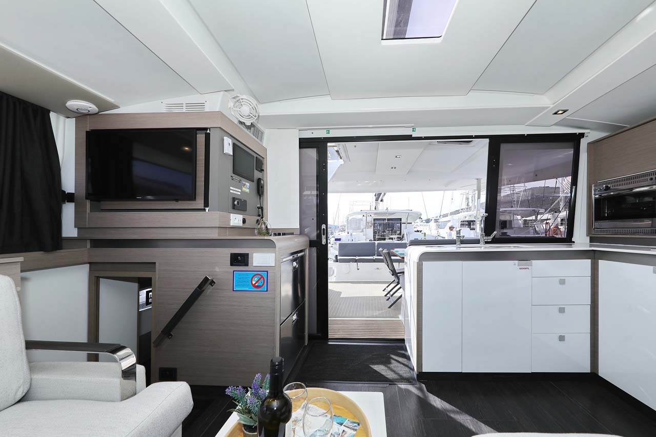 Photo #14 - Fountaine Pajot Isla 40 - 4 cab. (Chilli) in Trogir - 34615