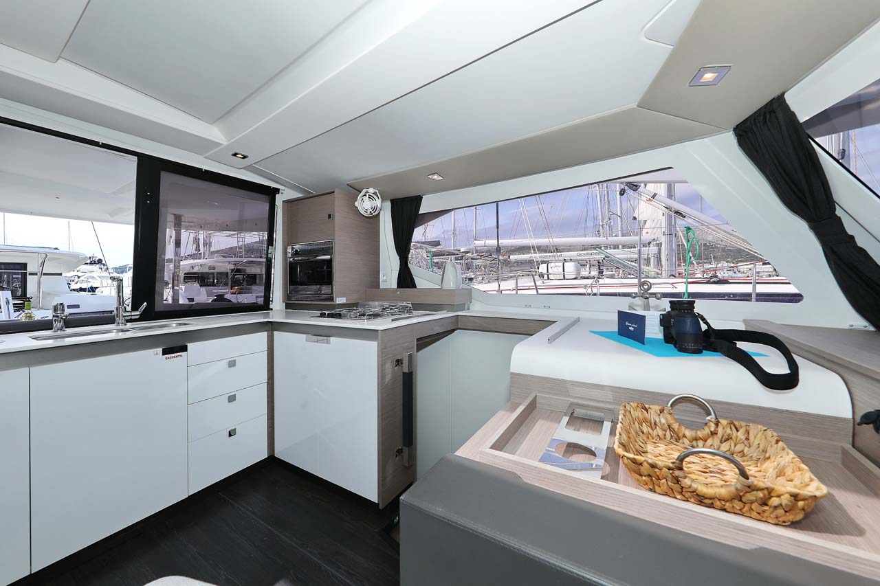 Photo #15 - Fountaine Pajot Isla 40 - 4 cab. (Chilli) in Trogir - 34615