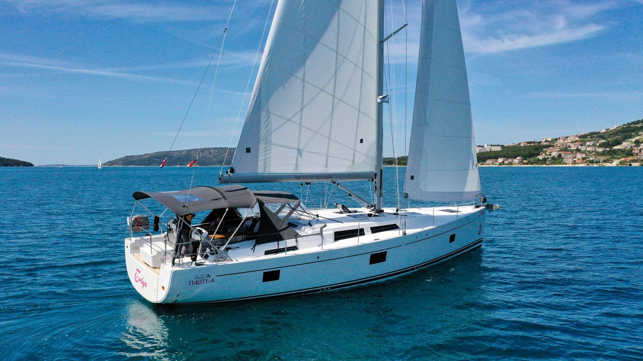 Photo #8 - Hanse 508 (Evelyn) in Trogir - 34616