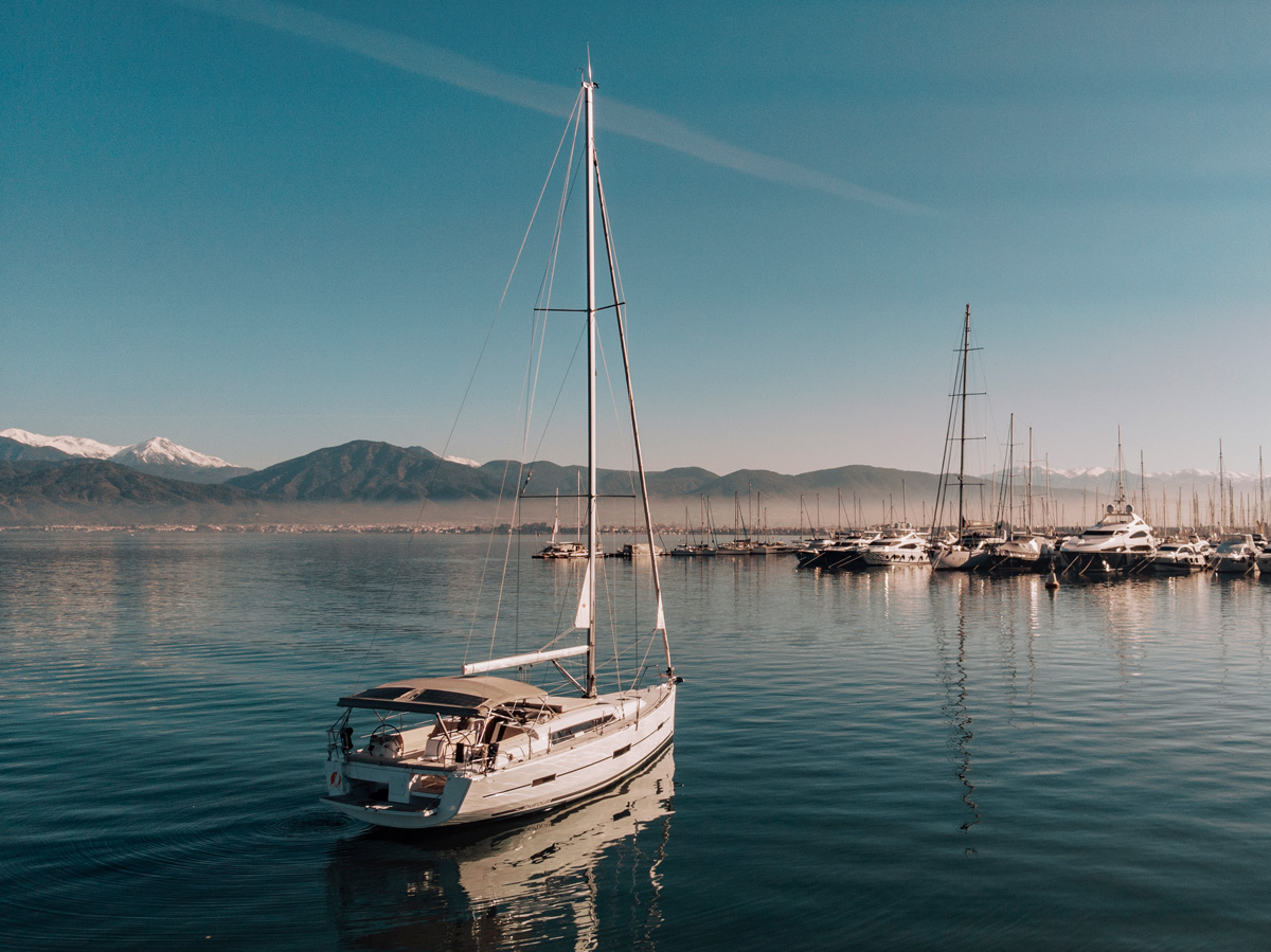 Photo #4 - Dufour 412 (Oykum) in Fethiye - 34640