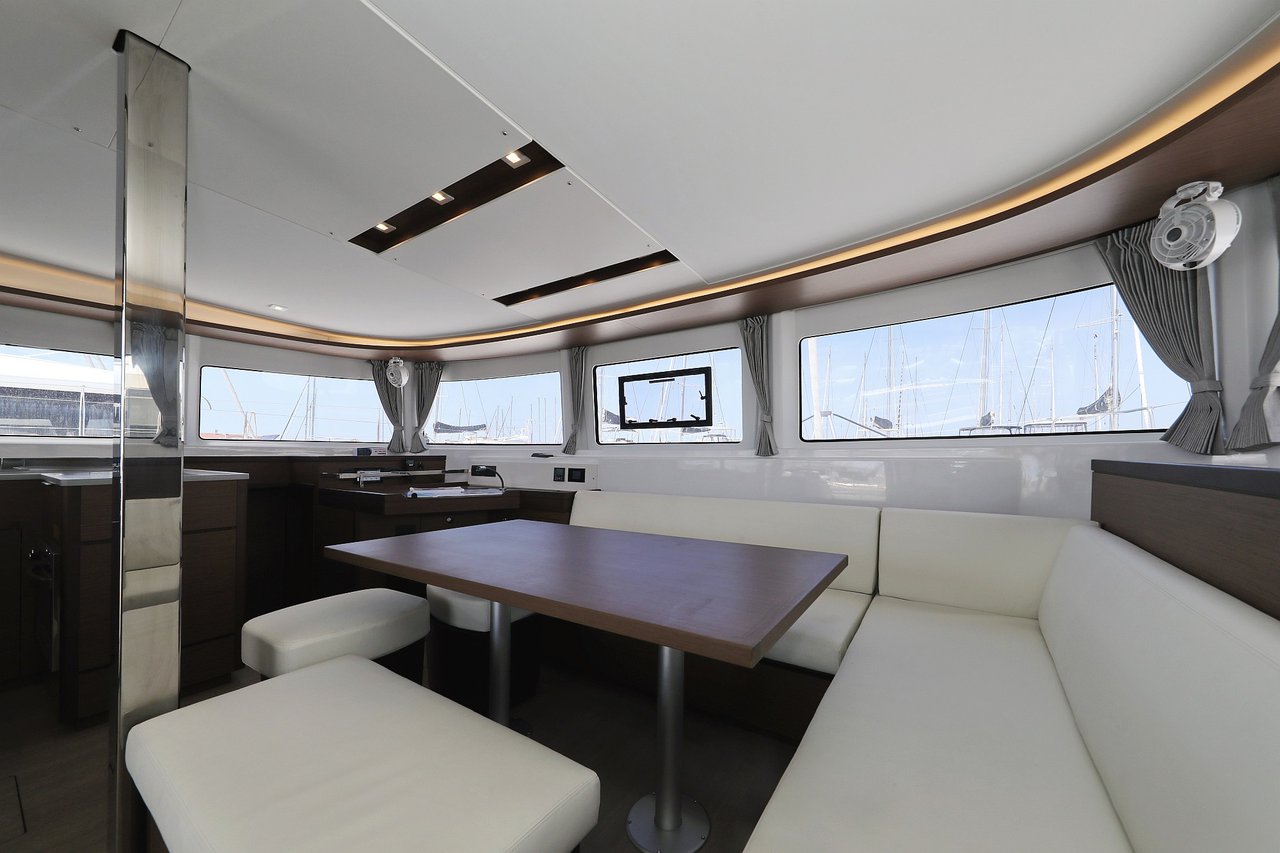 Photo #5 - Lagoon 46 - 4 + 2 cab. (White Pearl) en Sukosan - 34648