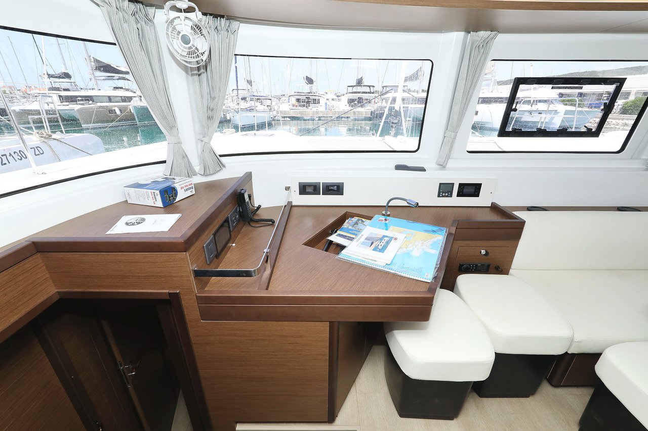 Photo #10 - Lagoon 46 - 4 + 2 cab. (White Pearl) en Sukosan - 34648