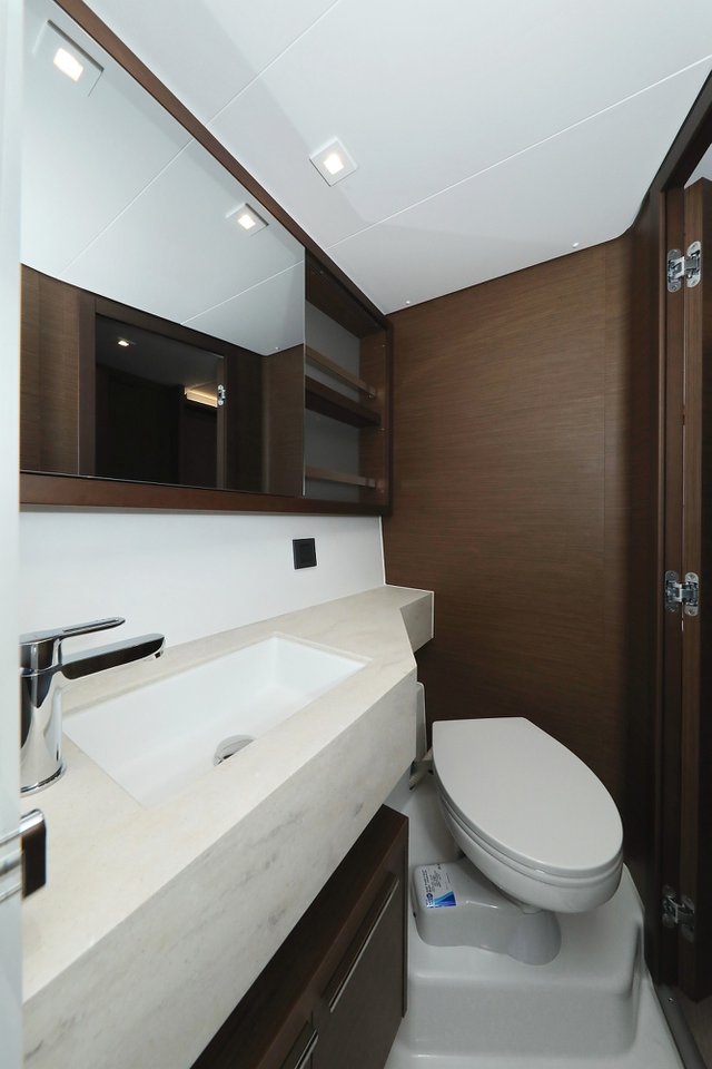Photo #46 - Lagoon 46 - 4 + 2 cab. (White Pearl) en Sukosan - 34648