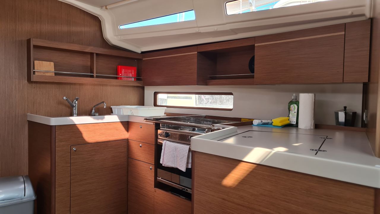 Photo #10 - Oceanis 40.1 - 3 cab. (NUVOLA) in Dubrovnik - 34658