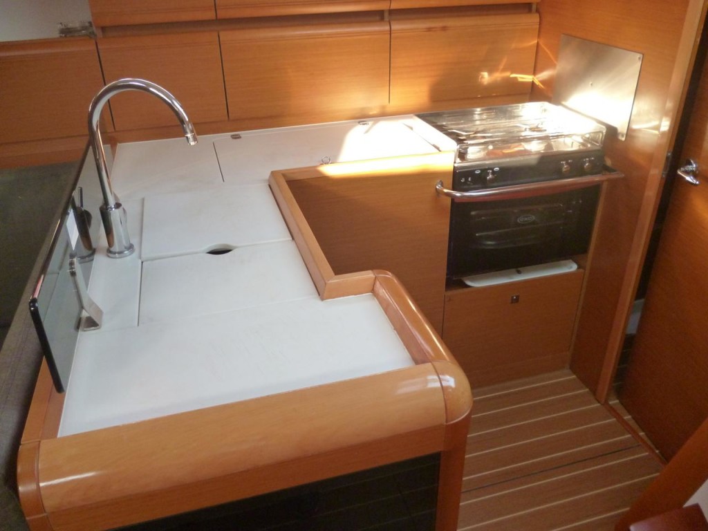 Photo #11 - Sun Odyssey 439 (Spirus) en Atenas - 34669