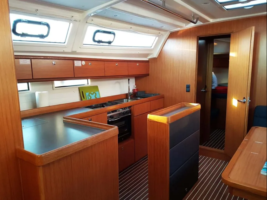 Photo #4 - Bavaria Cruiser 46 - 4 cab. (Ariadni) in Lefkada - 34679