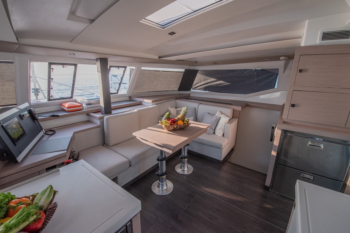 Photo #7 - Fountaine Pajot Astrea 42 - 4 + 2 cab. (Nou Nou 1) in Athens - 34688